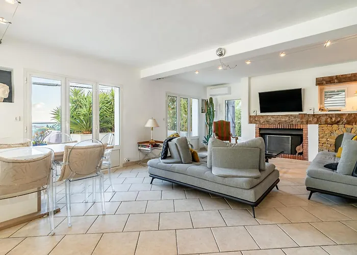 Les Restanques Par Dodo à *